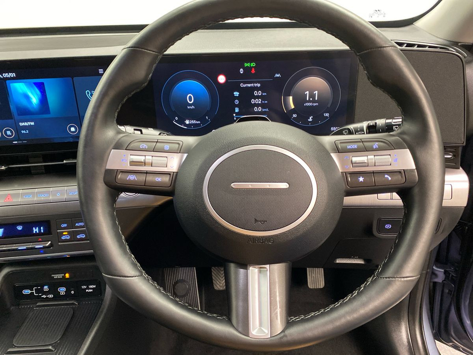 2025 Hyundai Kona - image 13