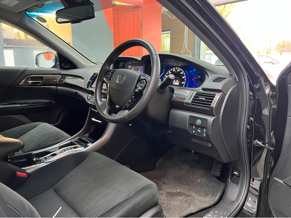 2019 Honda Accord €21950 2019 HONDA ACCORD HYBRID LX 2.0 AUTOMATIC / ELECTRIC SEATS / CRUISE CONTROL / REVERSE CAMERA €21,950