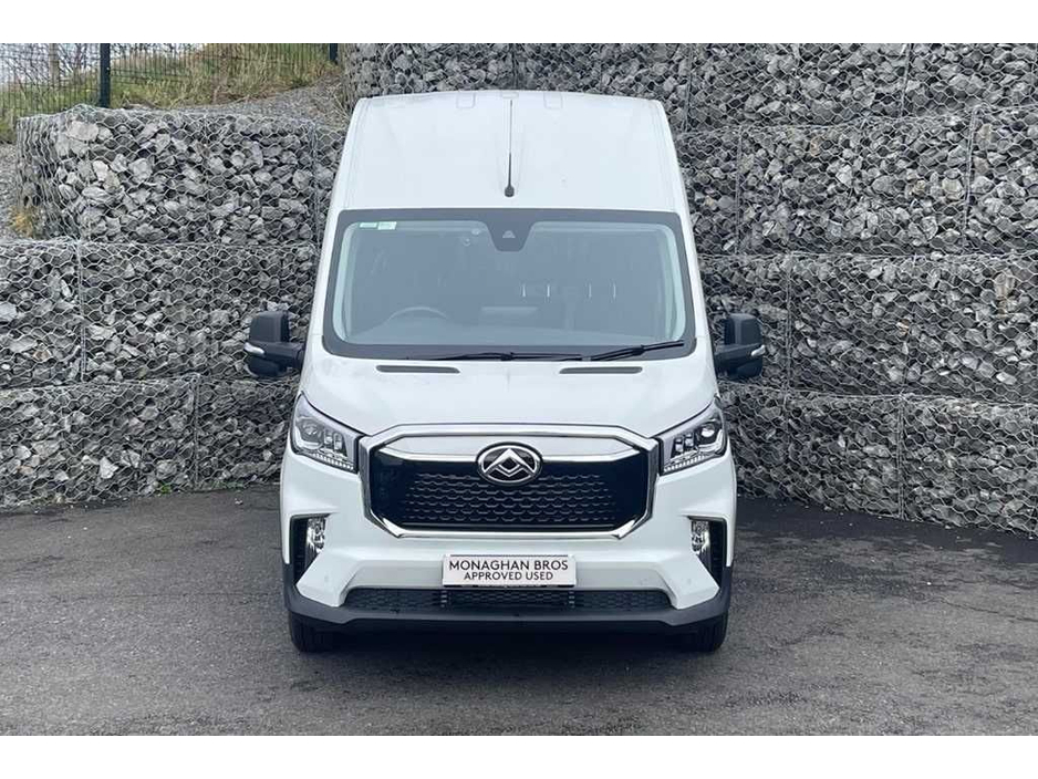 2023 Maxus eDeliver 9 BASE LXH P/V €47,824
