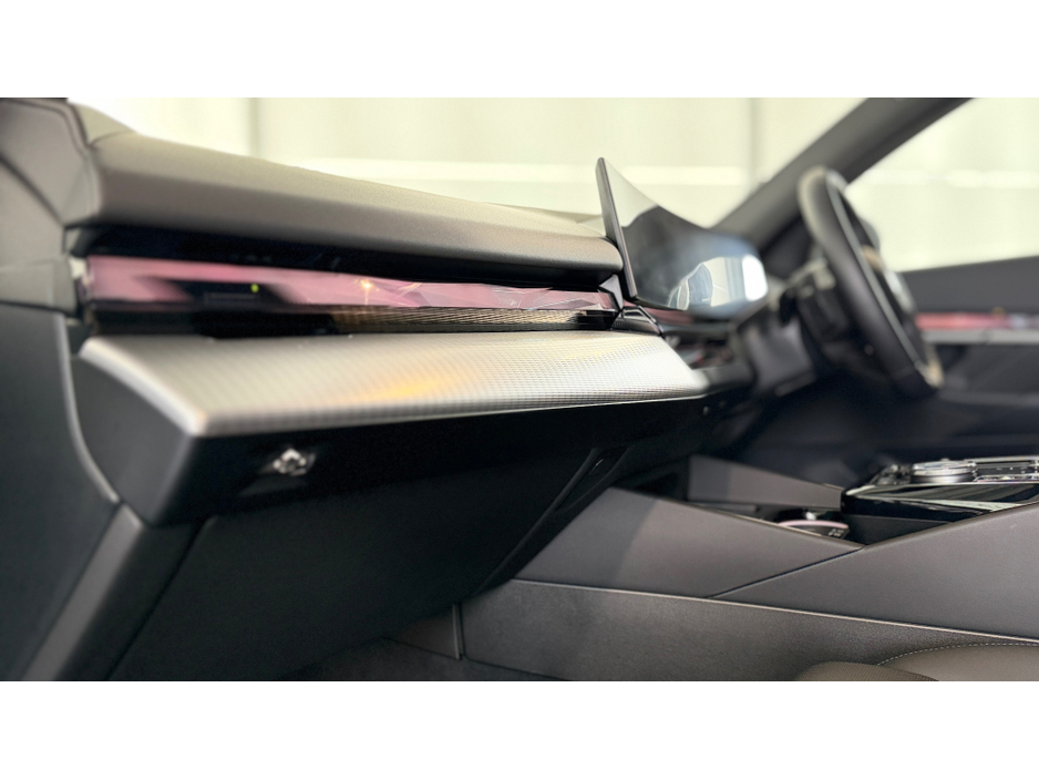 2025 BMW 5 Series - image 14