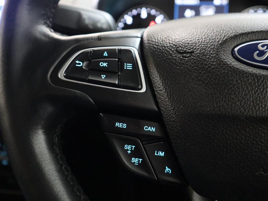2021 Ford Ecosport - image 13