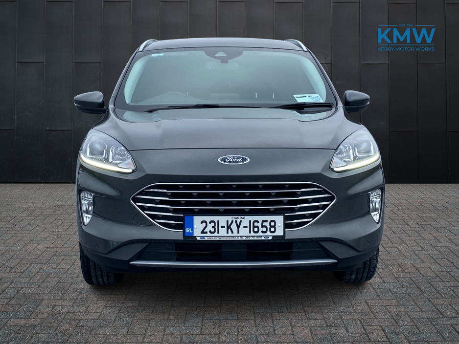 2023 Ford Kuga - image 2