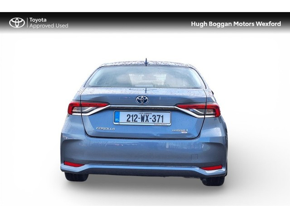 2021 Toyota Corolla HYBRID, REALLY LOW MILEAGE! €22,995