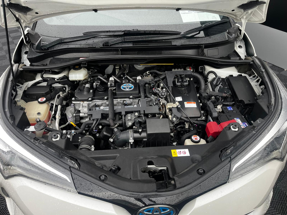 2018 Toyota C-HR Toyota CHR 1,8 self charging hybrid €19,500