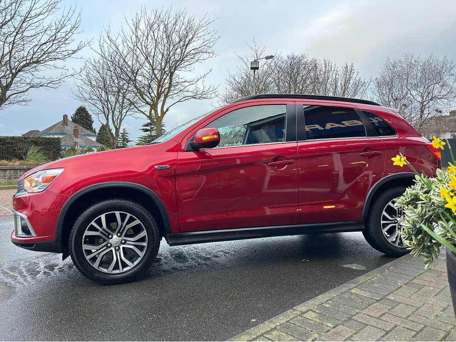 2018 Mitsubishi ASX - image 6
