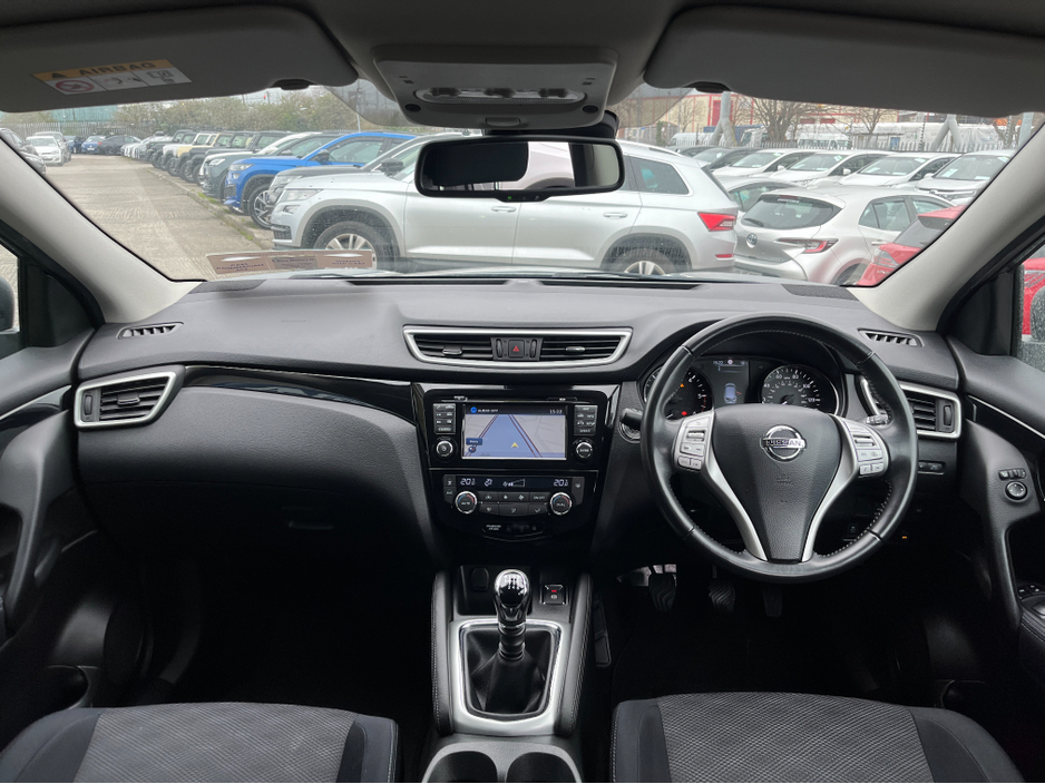 2016 Nissan Qashqai - image 11