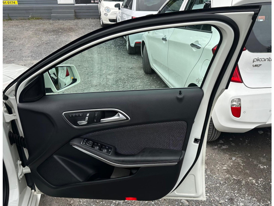 2016 Mercedes-Benz A Class - image 7