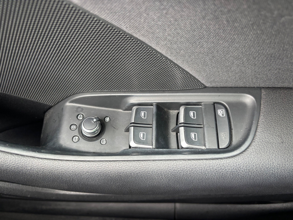 2014 Audi A3 - image 9