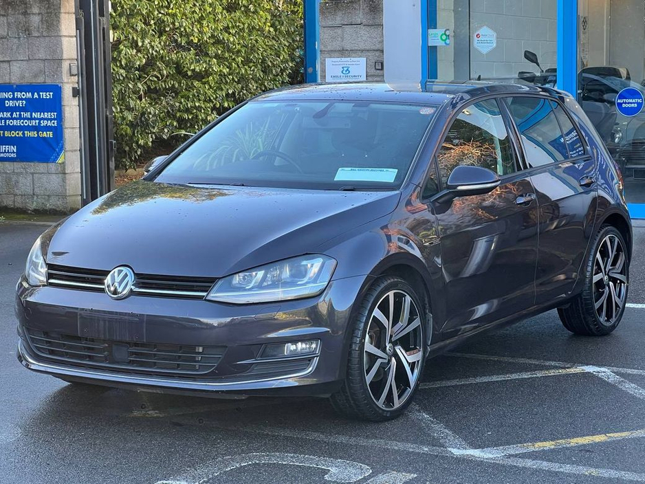 2015 Volkswagen Golf LOUNGE EDITION 1.2 TSI AUTO // NEW 19" R-LINE ALLOYS // REVERSE CAMERA // NEW NCT 03/27 €14,900