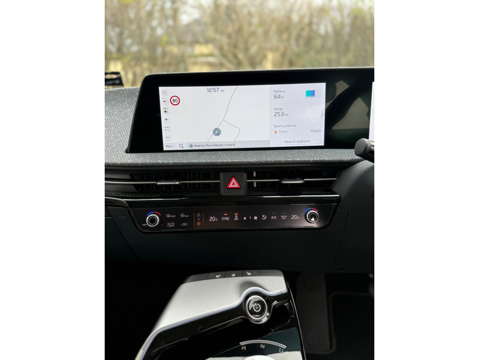 2024 Kia EV6 - image 16