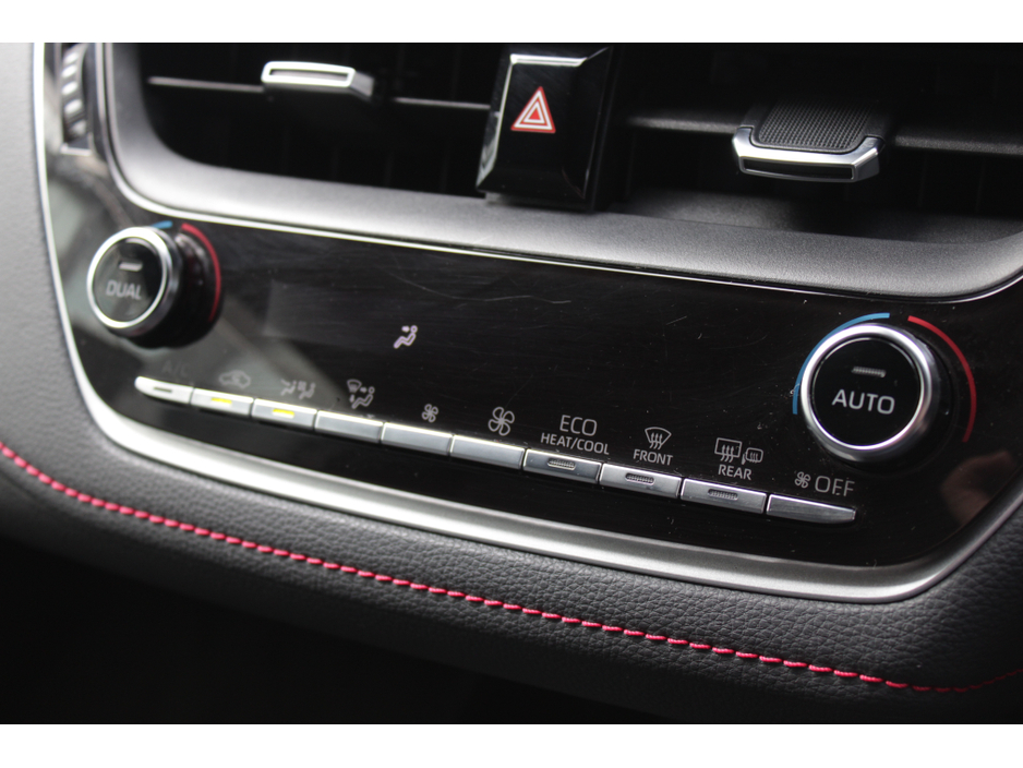 2019 Toyota Corolla - image 15