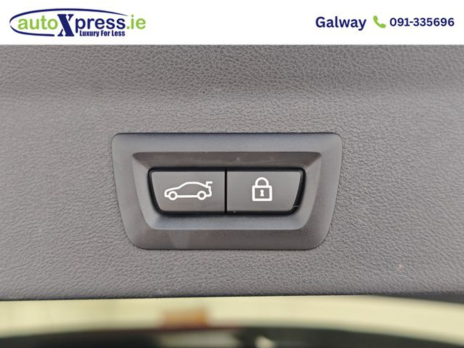 2022 BMW X3 - image 36