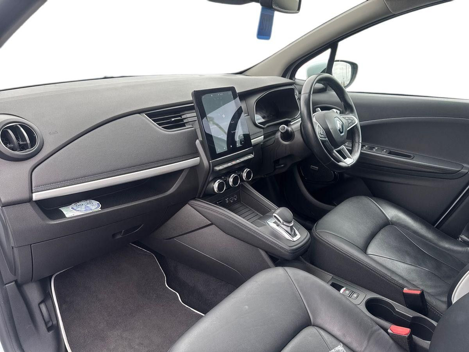 2020 Renault Zoe - image 5
