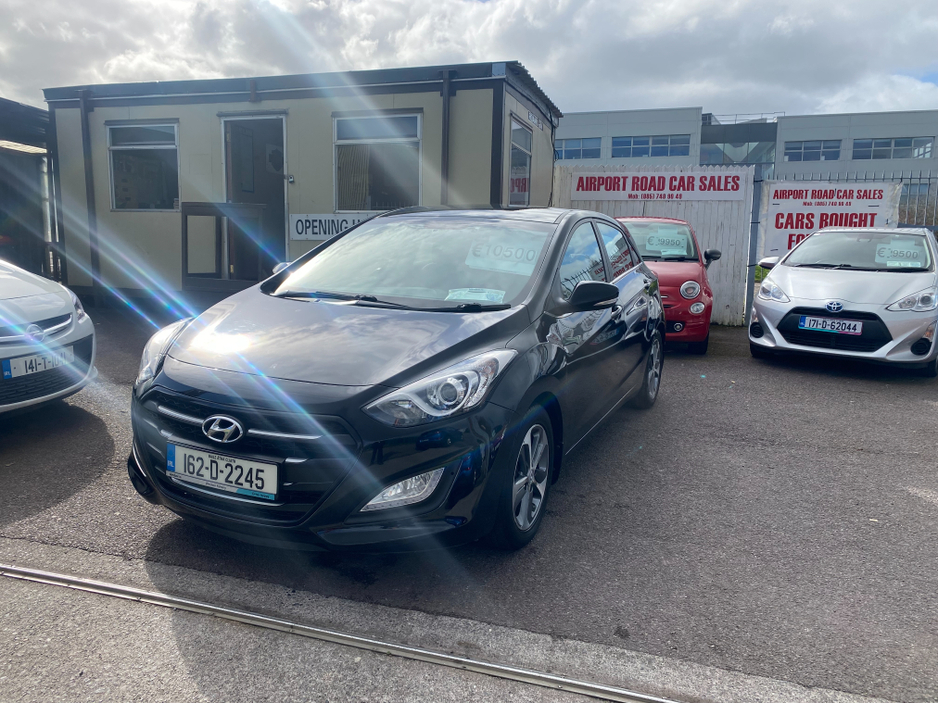 2016 Hyundai i30 - image 5