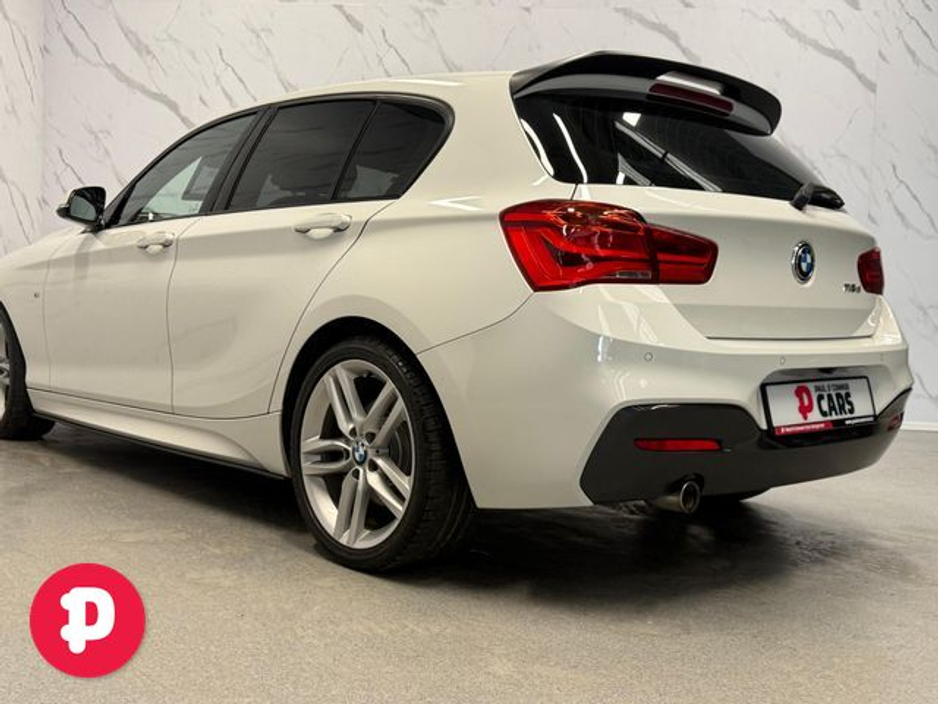 2016 BMW 1 Series - image 17