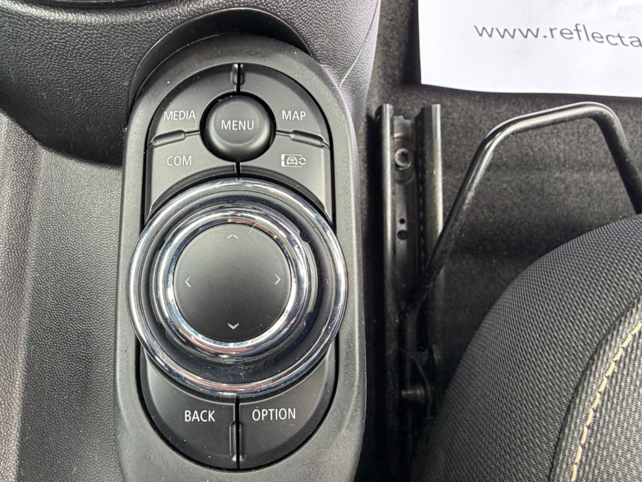 2022 MINI Hatch - image 27