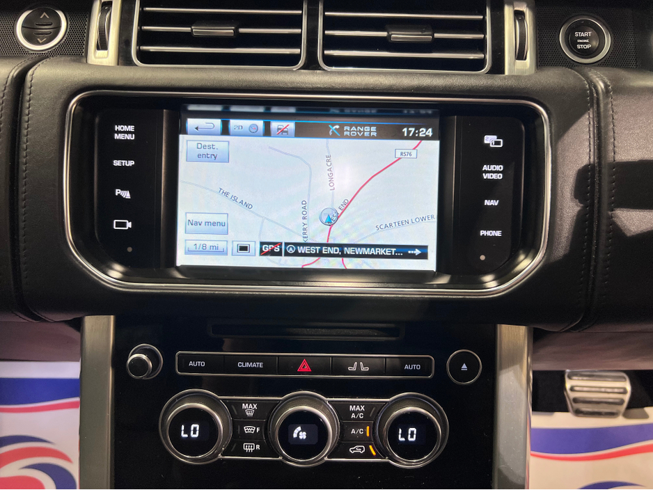 2013 Land Rover Range Rover - image 32