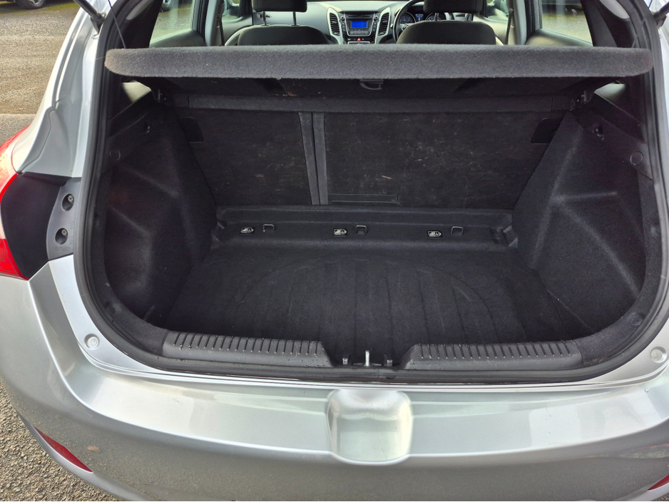 2015 Hyundai i30 1.6 DSL DELUXE 4DR €7,999