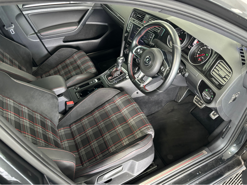 2014 Volkswagen Golf VOLKSWAGEN GOLF GTI PERFORMANCE PACK DSG 230BHP*KEYLESS ENTRY & START*REVERSE CAM & PARKING SENSORS*DCC & ACC*TRADE INS WELCOME* €18,950