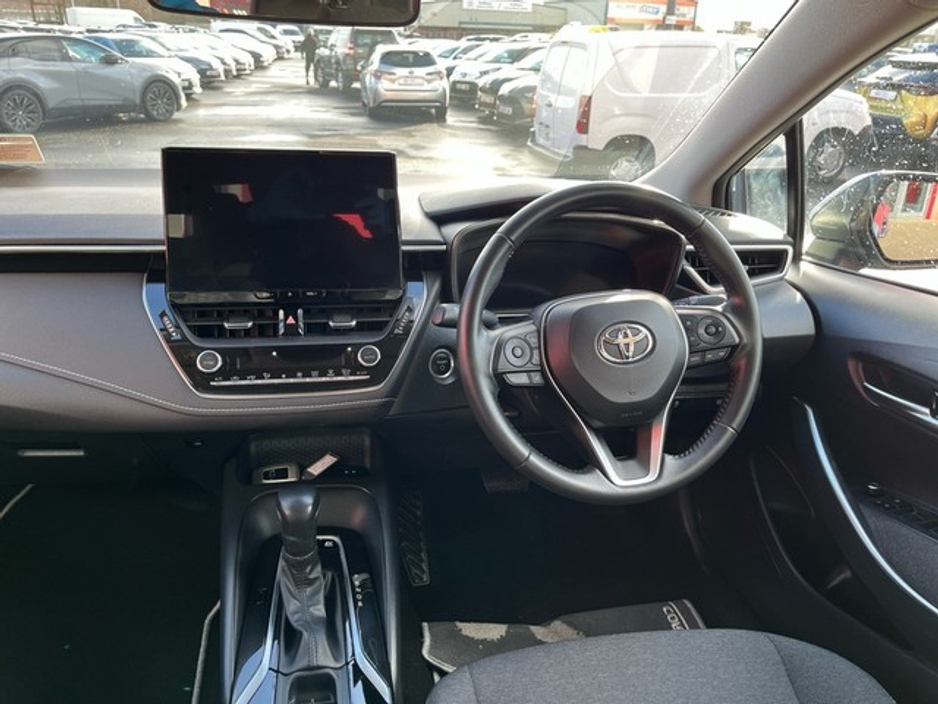 2023 Toyota Corolla - image 9