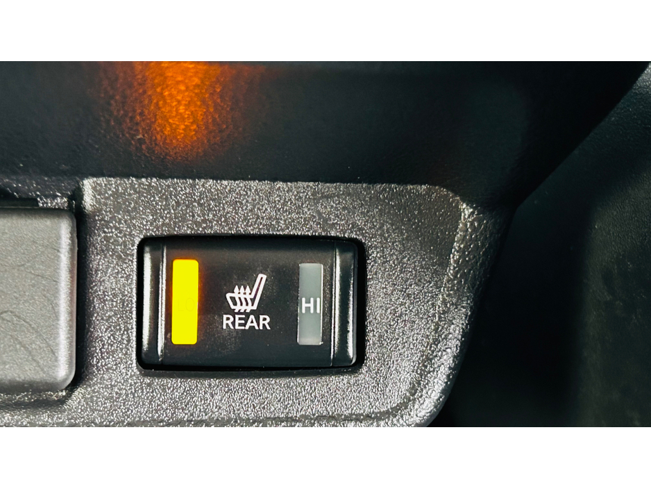 2021 Nissan Leaf LARGER BATTERY 62K EV SVE - LEATHER SEATS HEATED €17,995