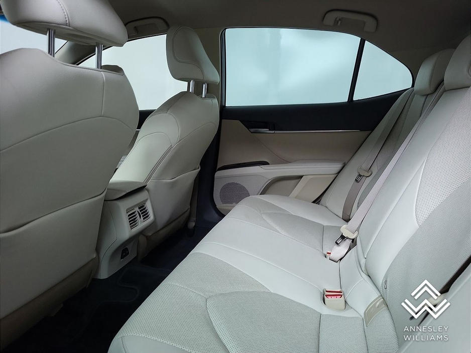 2023 Toyota Camry - image 15