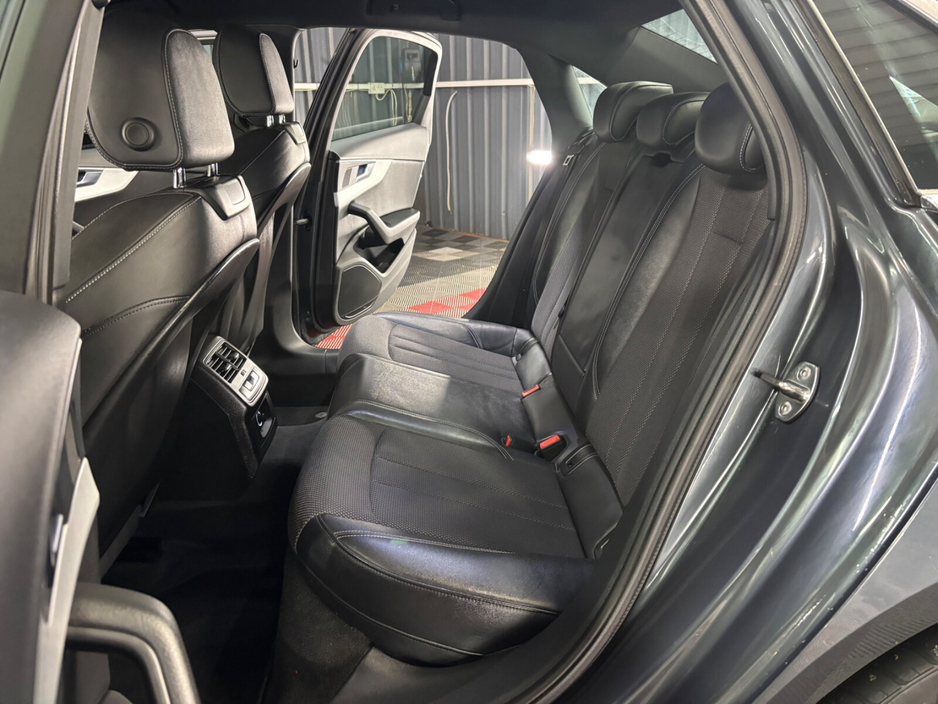 2016 Audi A4 2.0TDI 122HP S tronic Attraction Ultra €14,950