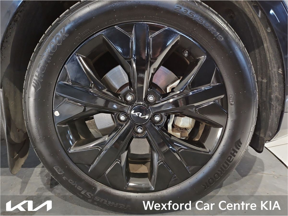 2024 Kia Sportage Anniversary Edition Plug-in Hybrid €39,895