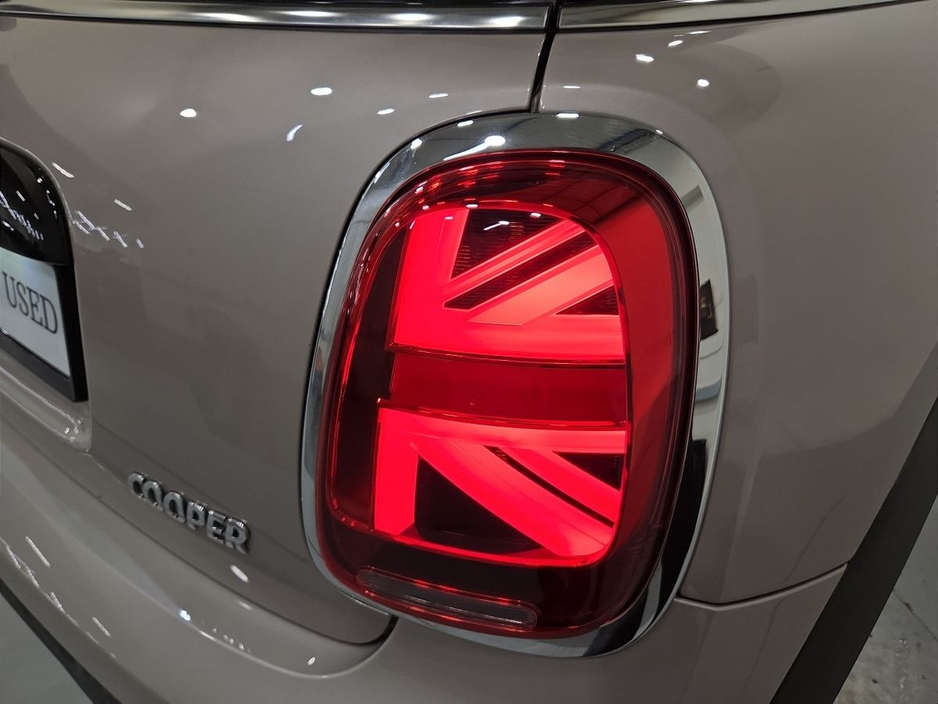 2023 MINI Hatch COOPER Cooper Exclusive Auto