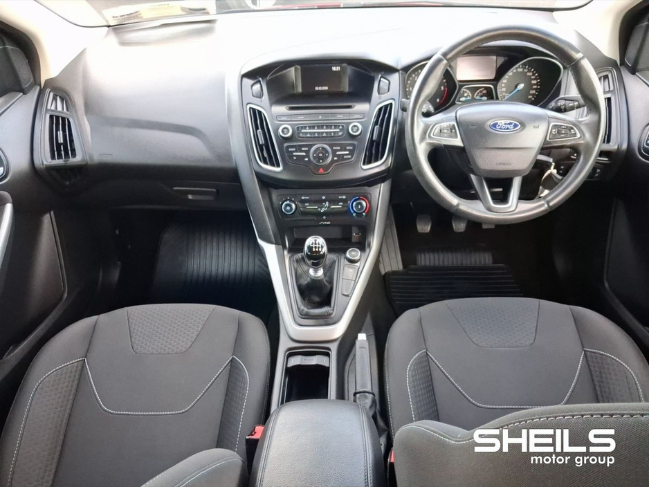 2017 Ford Focus - image 3