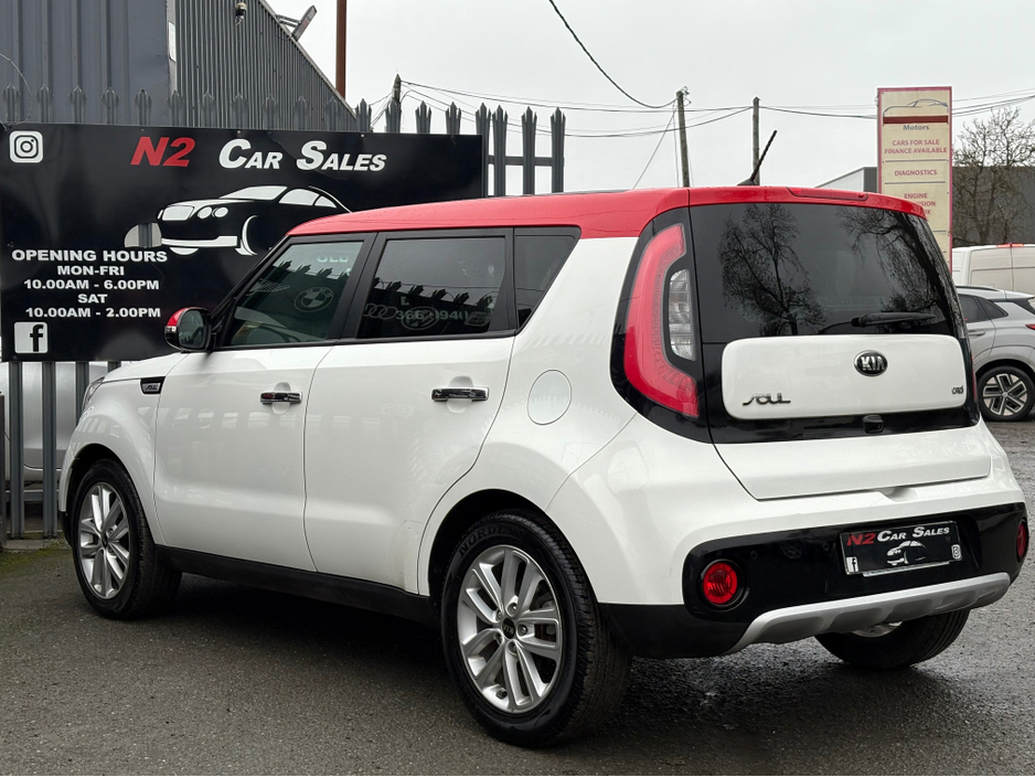 2018 Kia Soul - image 4
