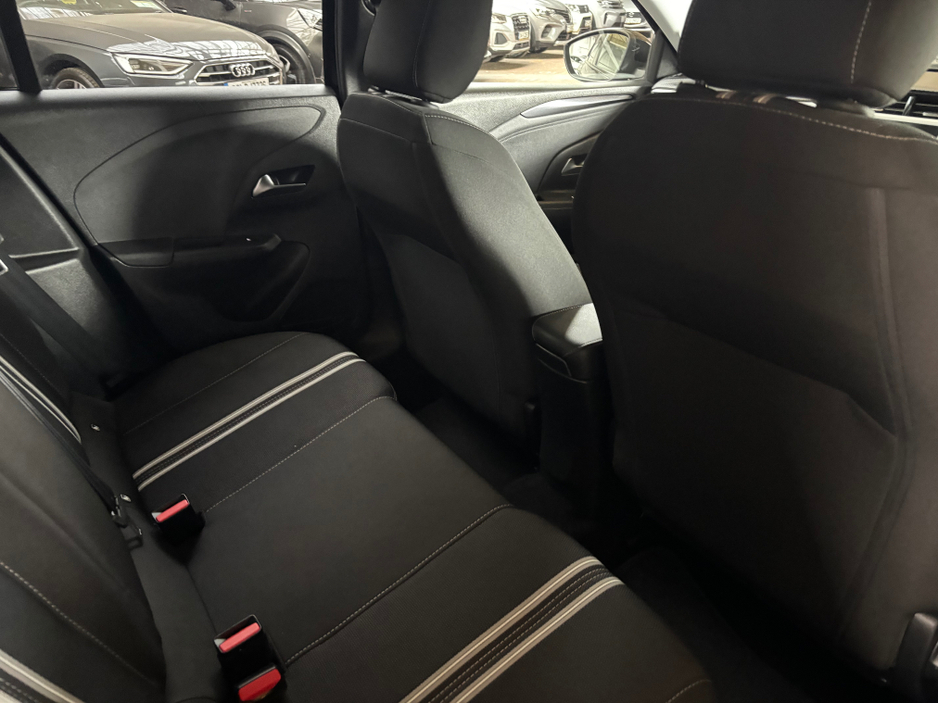 2022 Opel Corsa - image 7