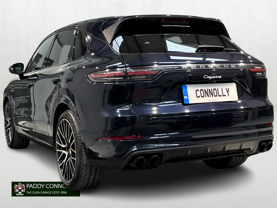 2022 Porsche Cayenne - image 4
