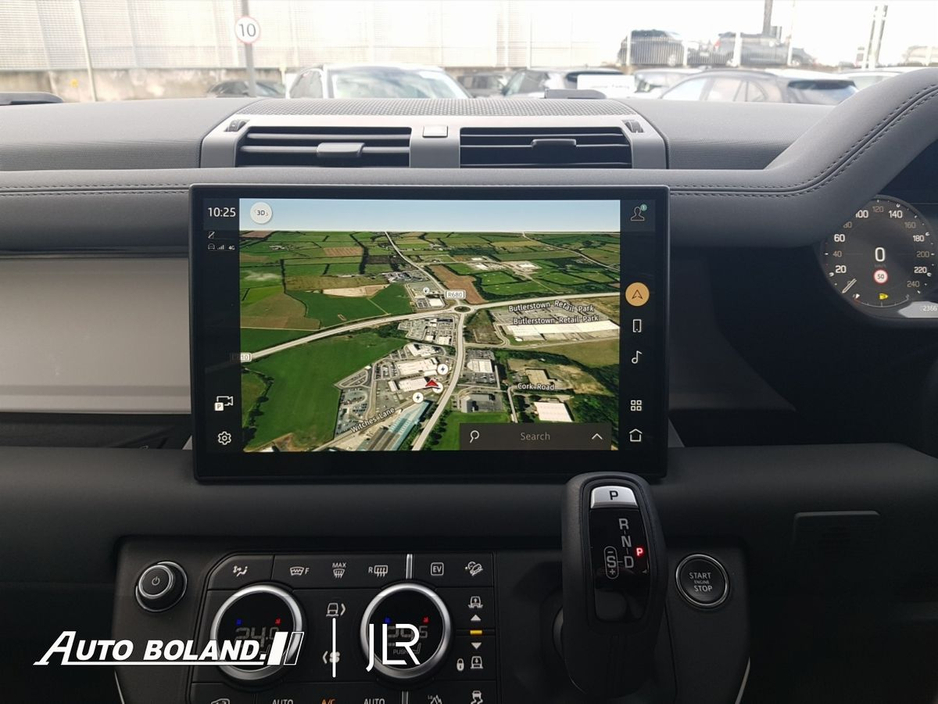 2025 Land Rover Defender - image 10