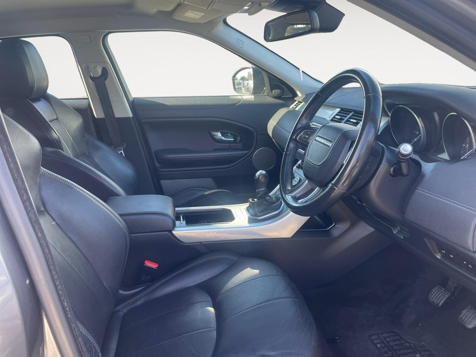 2018 Land Rover Range Rover Evoque - image 10