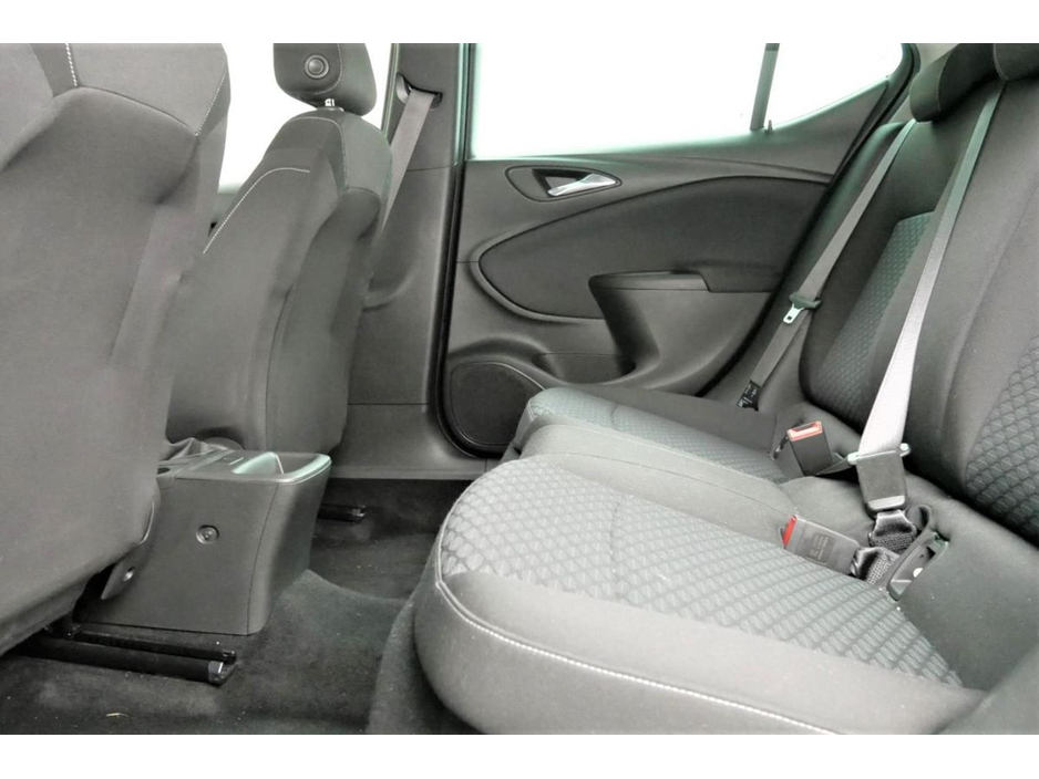 2018 Opel Astra - image 16