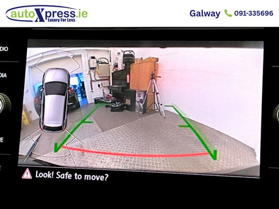 2018 Volkswagen Polo - image 4