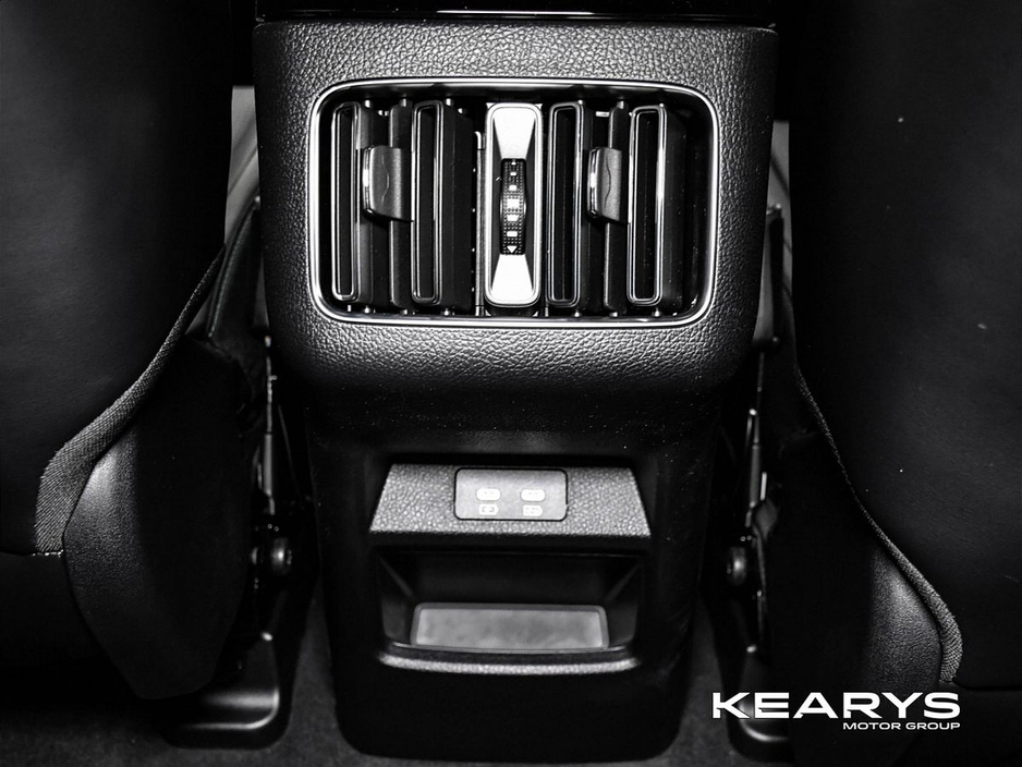 2026 BYD Seal U - image 13