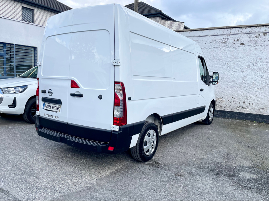 2023 Nissan Interstar - image 19