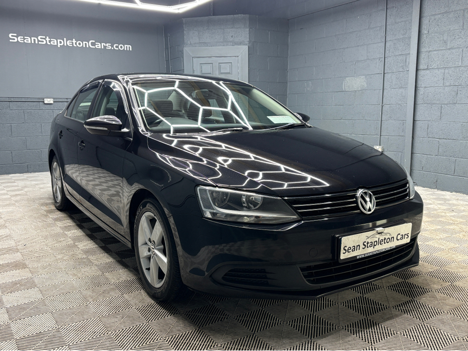 2014 Volkswagen Jetta - image 11