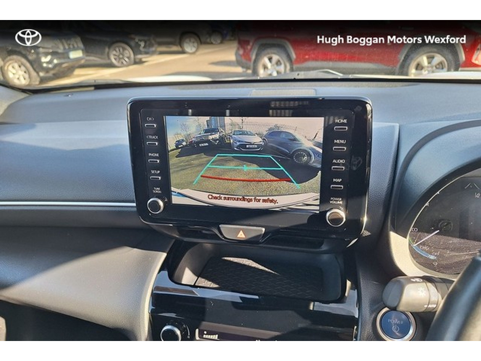 2023 Toyota Yaris Cross - image 12