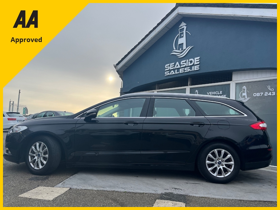 2016 Ford Mondeo - image 2