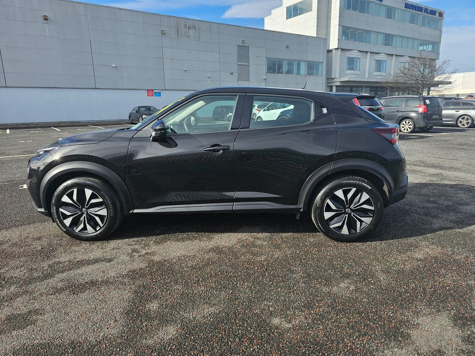 2022 Nissan Juke - image 6