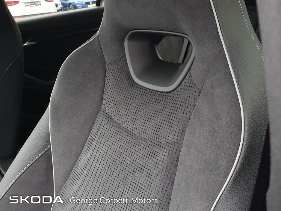 2026 Skoda Superb - image 21