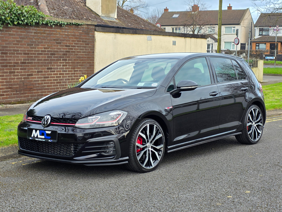 2020 Volkswagen Golf - image 10