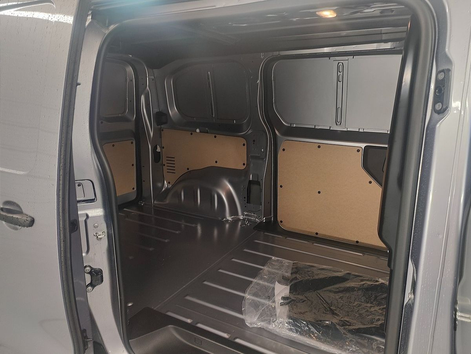 2025 Citroen Dispatch LX MWB 1.5 120HP From €134 Per Week €27,955