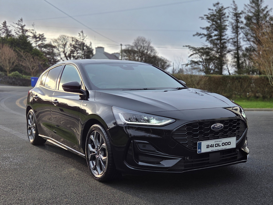 2024 Ford Focus - image 2