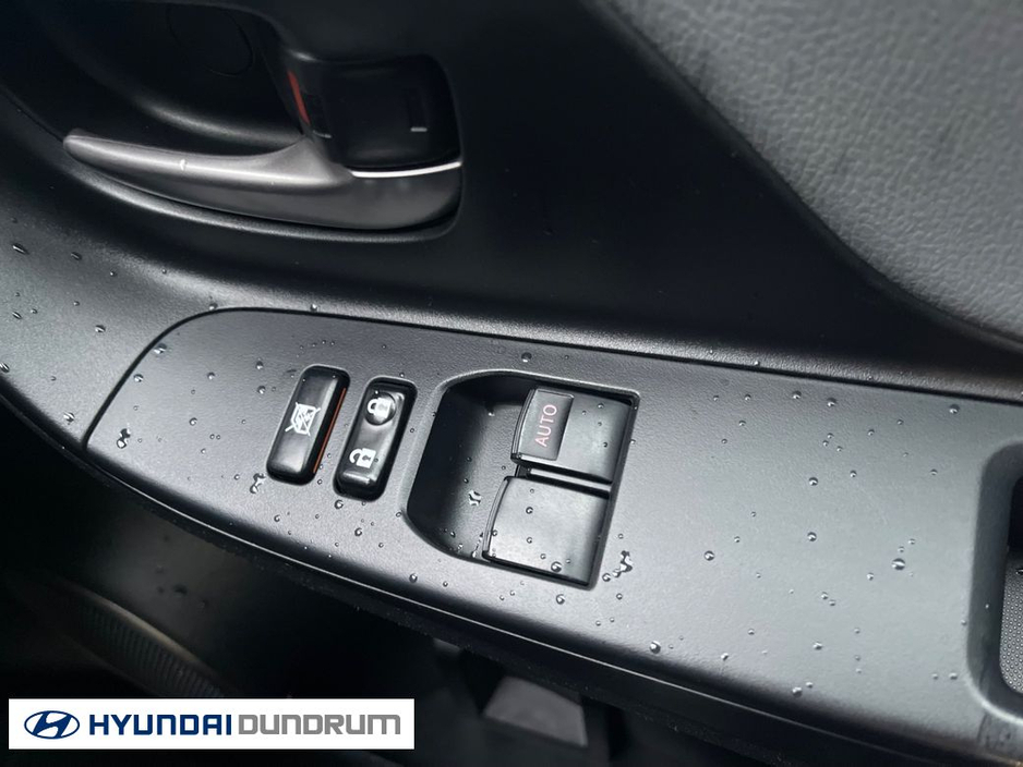 2016 Toyota Yaris 1.0 Luna 4DR €10,950