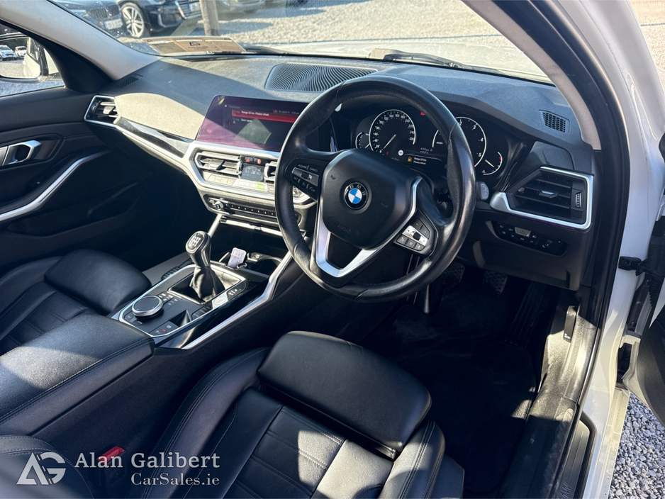 2020 BMW 3 Series - image 8