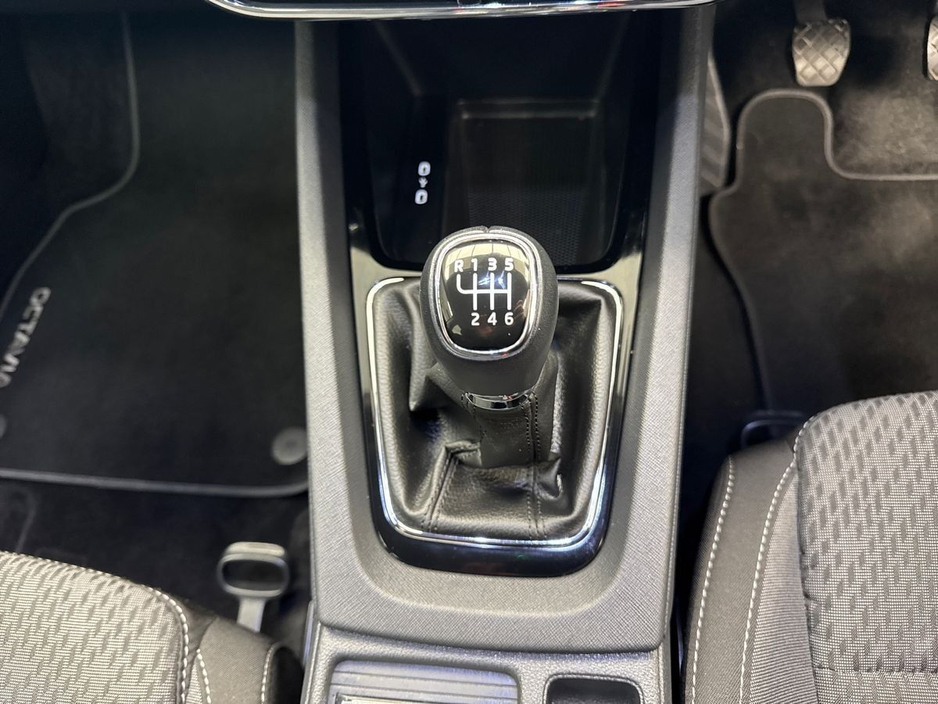 2024 Skoda Octavia - image 16